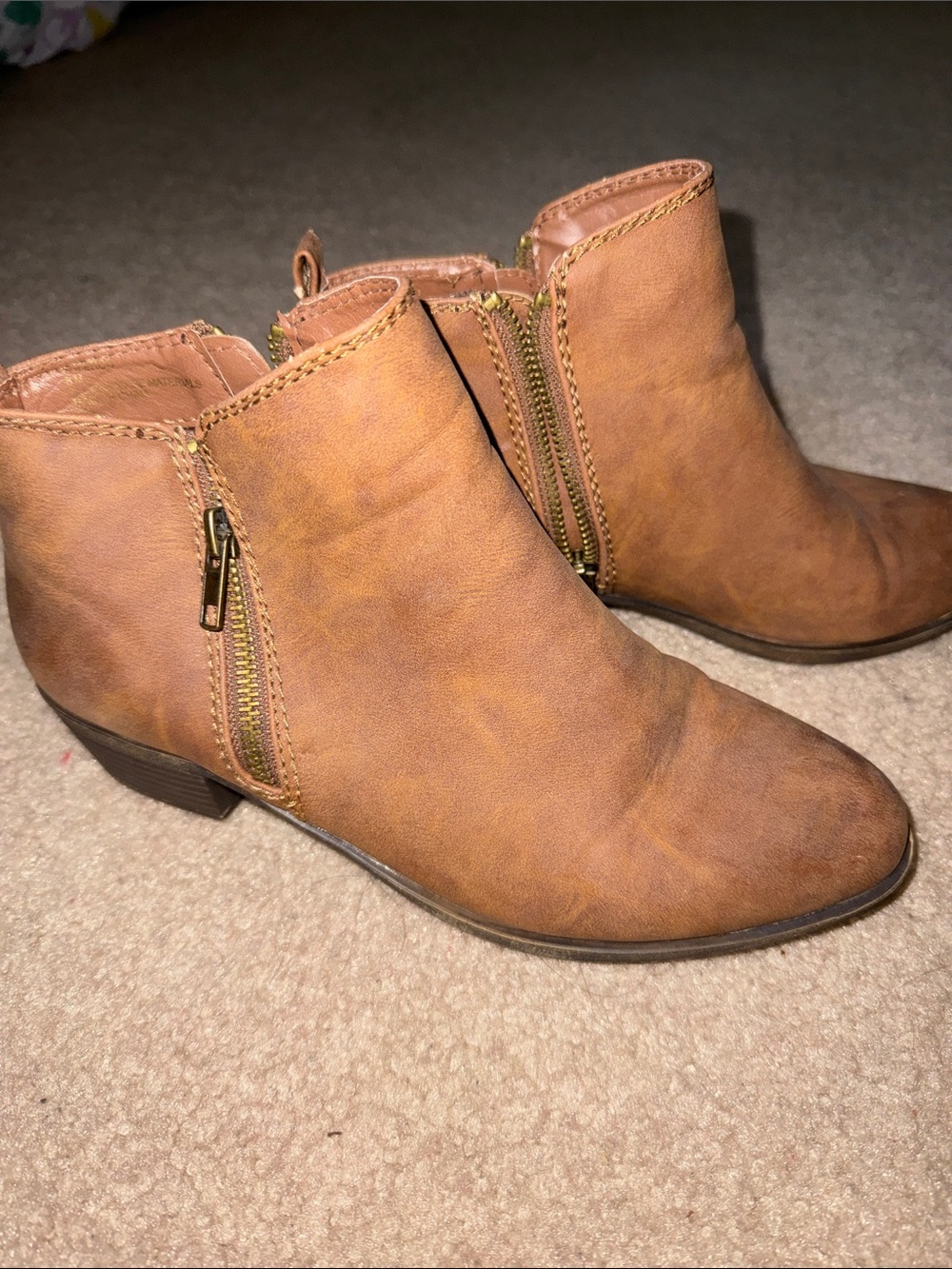 Steve Madden Women's Brown Tan Ankle Booties with Side Zipper